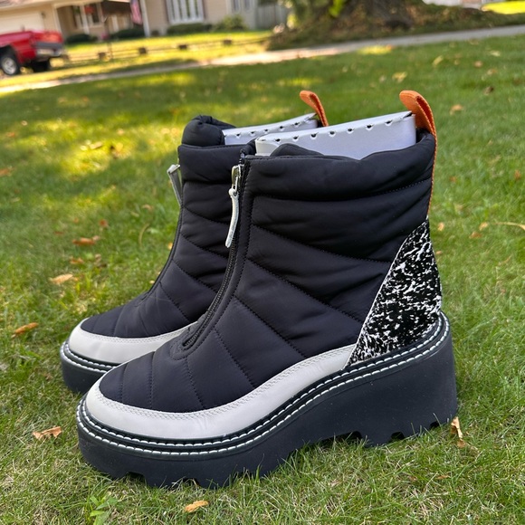 Dolce Vita Helki Womens Pull On Ankle Booties - Picture 3 of 5